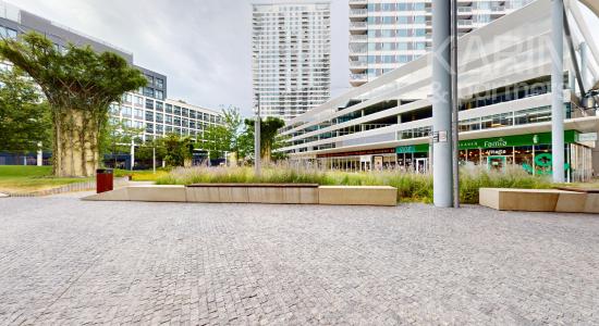 1 izbový byt v Panorama City s výhľadom na Downtown
