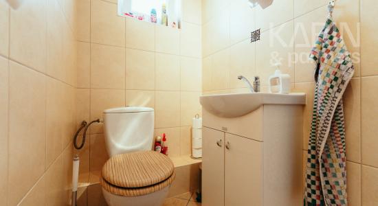 6-IZBOVÝ TEHLOVÝ DOM (NOVÁ STRECHA, KOTOL A SIETE)