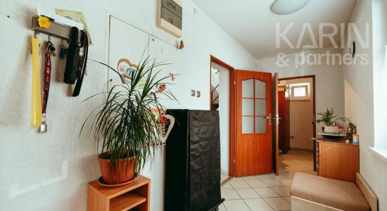 6-IZBOVÝ TEHLOVÝ DOM (NOVÁ STRECHA, KOTOL A SIETE)