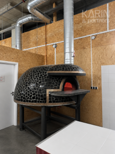 ATRAKTÍVNA REŠTAURÁCIA / PIZZERIA NA PRENÁJOM S ODSTÚPENÍM - ROŽŇAVSKÁ ULICA - BA III