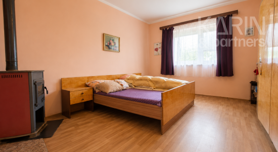 Rodinný dom s garážou a romantickým posedením pri rieke Krupinica (Zvolenská cesta, Krupina)