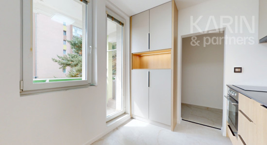 Kompletne zrekonštruovaný 3 izbový byt na predaj - Bratislava - Karlova Ves