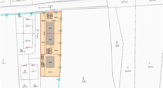 Rovinatý stavebný pozemok 1 116 m2, všetky IS, možnosť rozdelenia na 2 pozemky