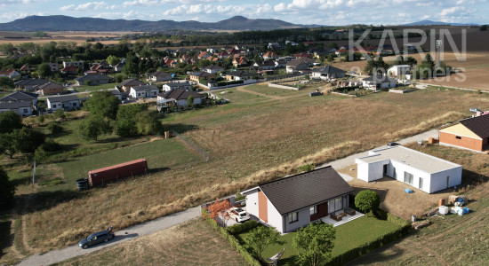4-izbový tehlový bungalov v obci Golianovo