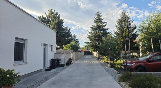 Prenájom samostatný 3 izbový byt v RD, novostavba, Ivanka pri Dunaji