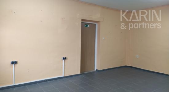 Prenájom viacúčelová miestnosť 28 m2 pre ESHOP, Vajnorská ul., BA III., časť Jurajov dvor.