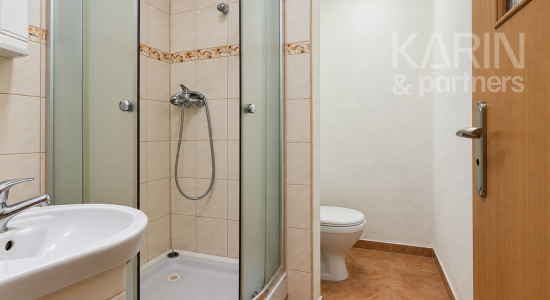 Kompletne zrekonštruovaný a zariadený 1-izbový byt (39 m²) vo Zvolene – Záhonok