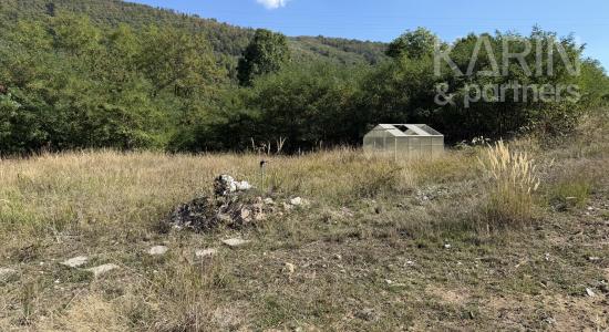 EXKLUZÍVNA FARMA NA SAMOTE – 33 000 m², NOVOSTAVBA DOMU, ABSOLÚTNE SÚKROMIE | HORNÉ PLACHTINCE | OKRES VEĽKÝ KRTÍŠ