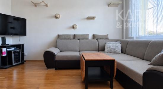 3-izbový byt 75,5 m² s 2 klimatizáciami, šatníkom a balkónom – Tlmače, Lipník ul.Lipová