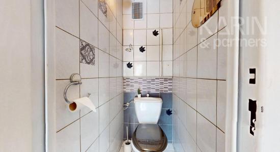 SVETLÝ KOMPLETNE ZARIADENÝ 3I BYT S PRESKLENOU LODŽIOU A PIVNICOU