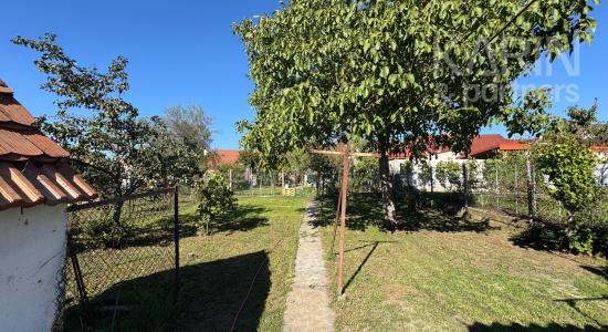ZREKONŠTRUOVANÝ DOM 3+KK SO ZÁHRADOU, Holíč