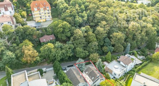 Zrekonštruovaný 3 podlažný rodinný dom na Hradnom kopci
