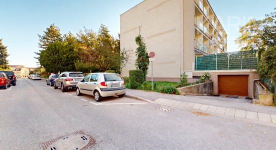 Samostatná garáž pod bytovým domom– Včelárska ulica Ružinov