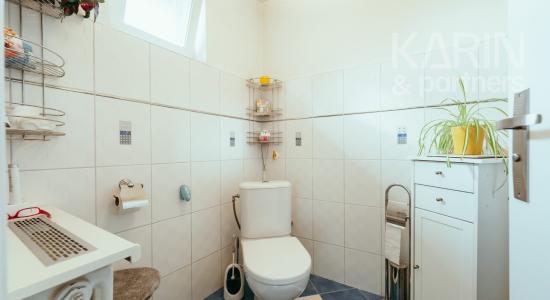 3i rodinný dom po rekonštrukcii s letnou kuchyňou a dieľňou v meste Šaštín-Stráže