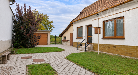 5-izbový dvojgeneračný rodinný dom s dvoma samostatnými vstupmi– VEĽKÝ GROB