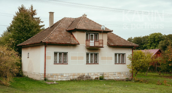 RD S VEĽKÝM POZEMKOM V POKOJNOM PROSTREDÍ STAREJ MYJAVY