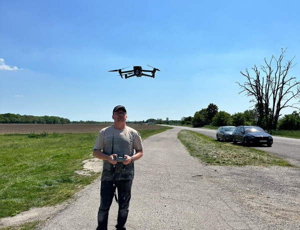 Dron