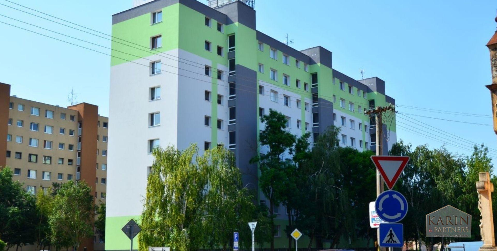 HĽADÁM 3 IZBOVÝ BYT V ŠAMORÍNE,pôvodný stav pre klientov