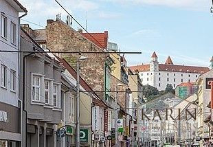 PREDAJ - OBCHODNÉ PRIESTORY NA FREKVENTOVANEJ ULICI - STARÉ MESTO BA I. TOP PONUKA !