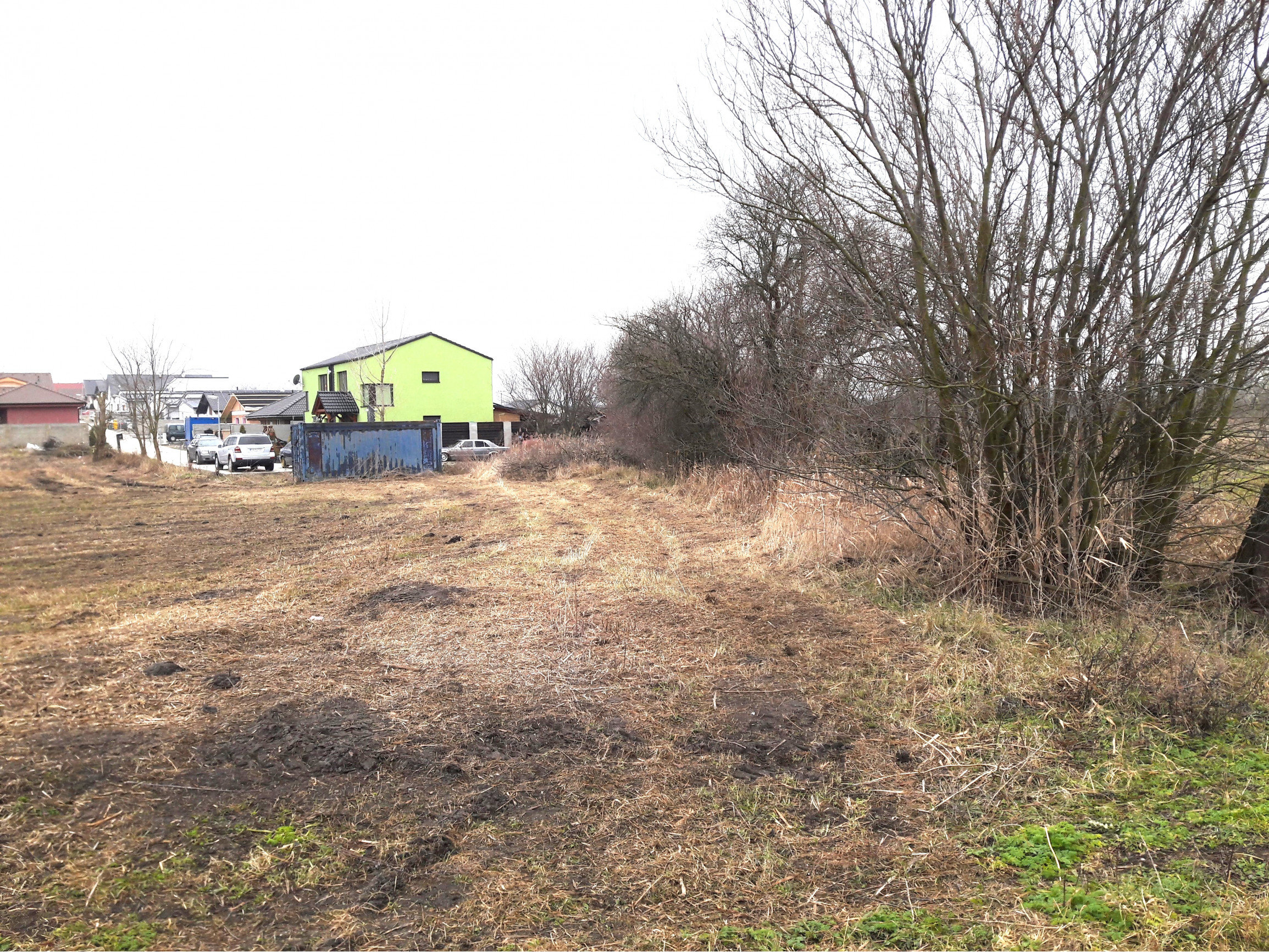 Predaj – Stavebný pozemok na 2 rodinné domy v obci Láb okr. Malacky. TOP PONUKA!