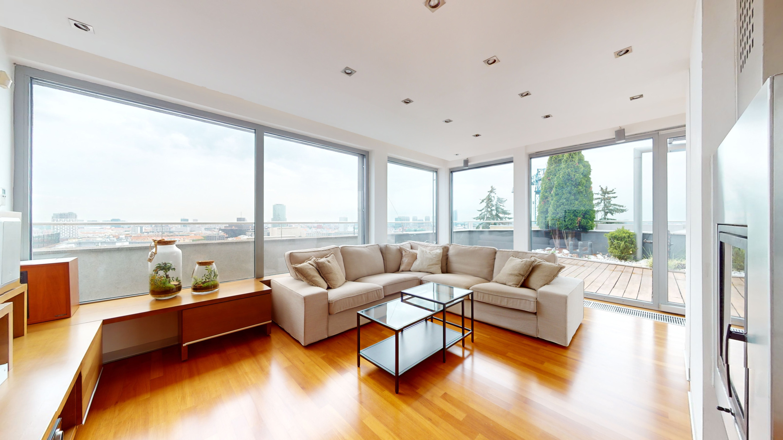 5 izbový  byt pod Slavínom