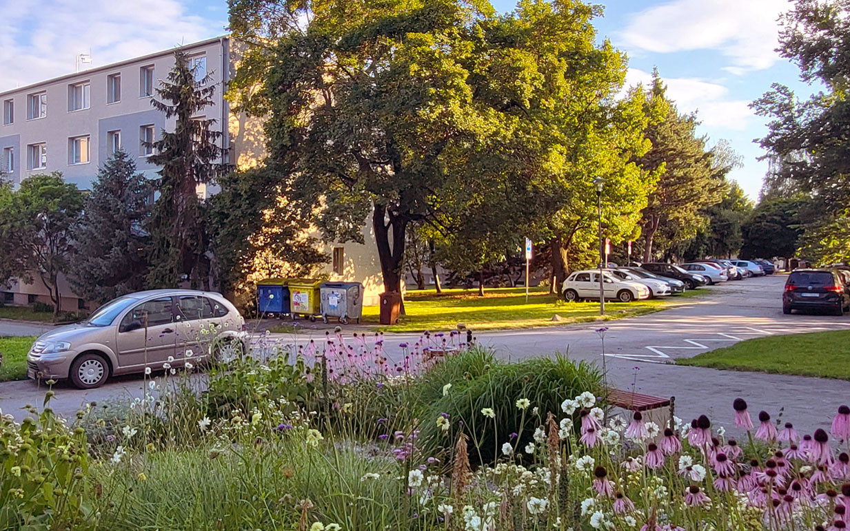 Hľadám na kúpu 3 izbový byt v Modre