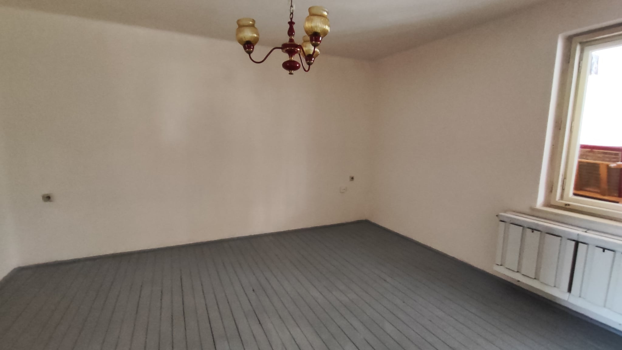 *TOP PONUKA:* Na predaj rodinný dom s garážou, zimnou záhradou, blízke okolie Nových Zámkov - Rezervované