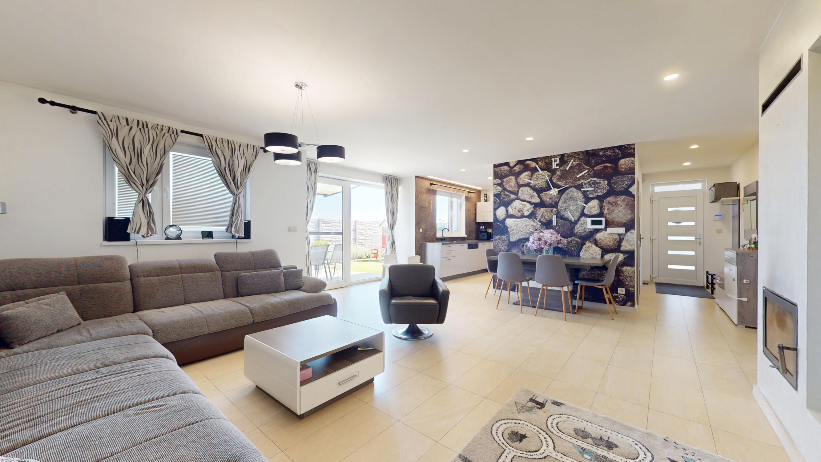 Na predaj: Štýlový 5-izbový rodinný dom s krásnou záhradou v obľúbenej lokalite Hrubá Borša