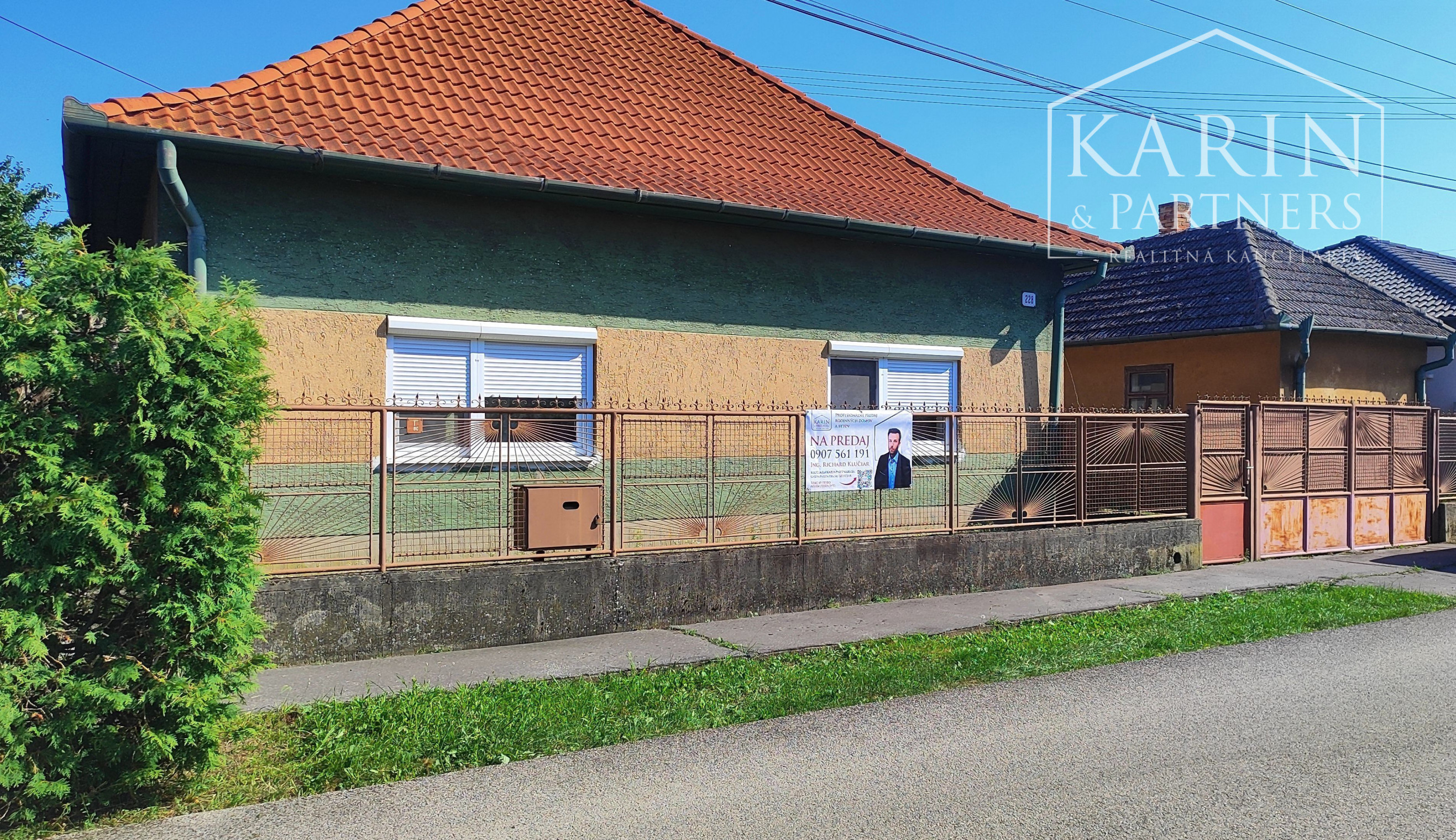 EXKLUZÍVNE iba U Nás: **Nová cena!!!** Rodinný dom s veľkým pozemkom, Trnovec nad Váhom