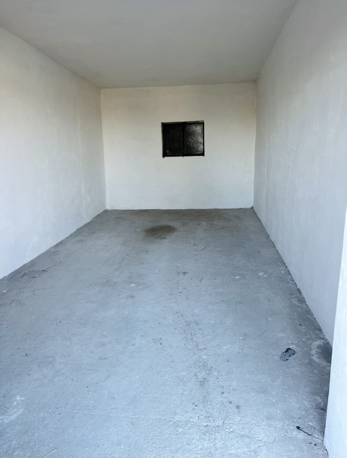 NA PREDAJ GARÁŽ - ul. Veterná, Holíč