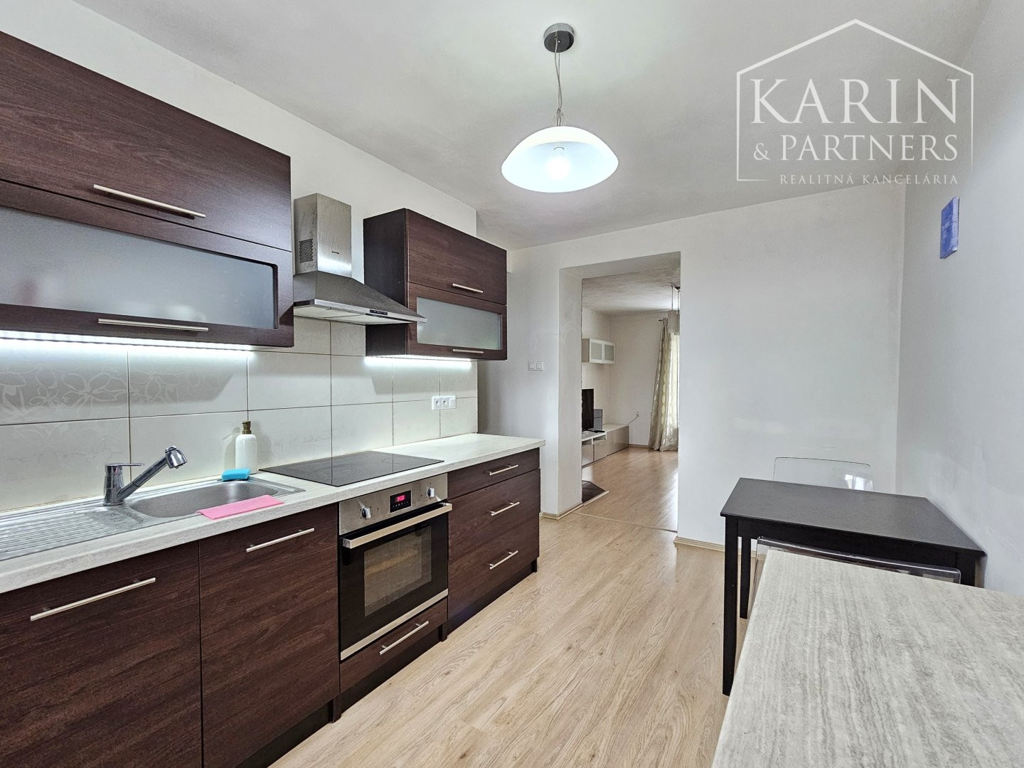 2i BYT NA PRENÁJOM, ZÁMOCKÁ, HOLÍČ