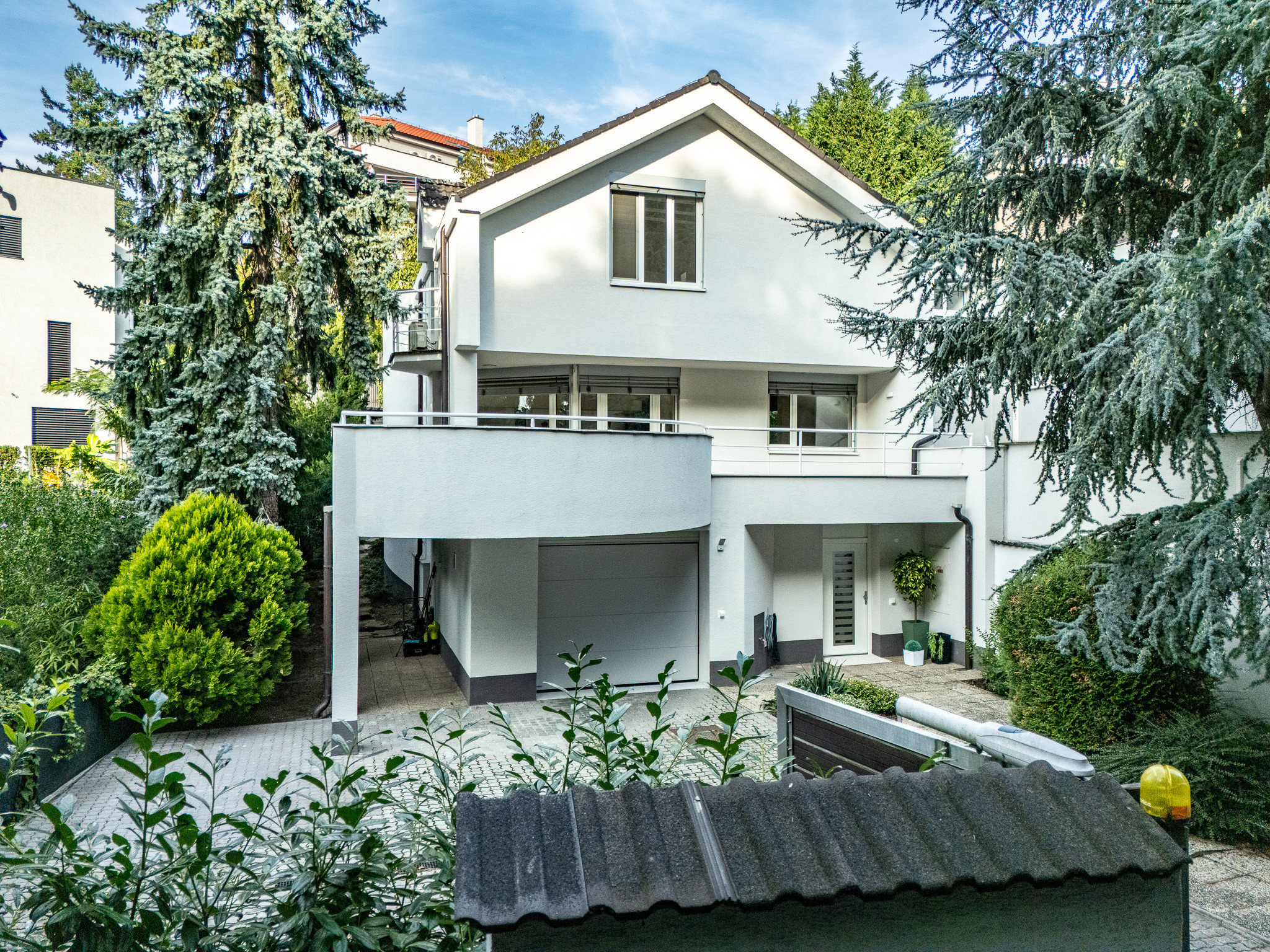 Zrekonštruovaná 3 podlažná mestská vila na Hradnom kopci