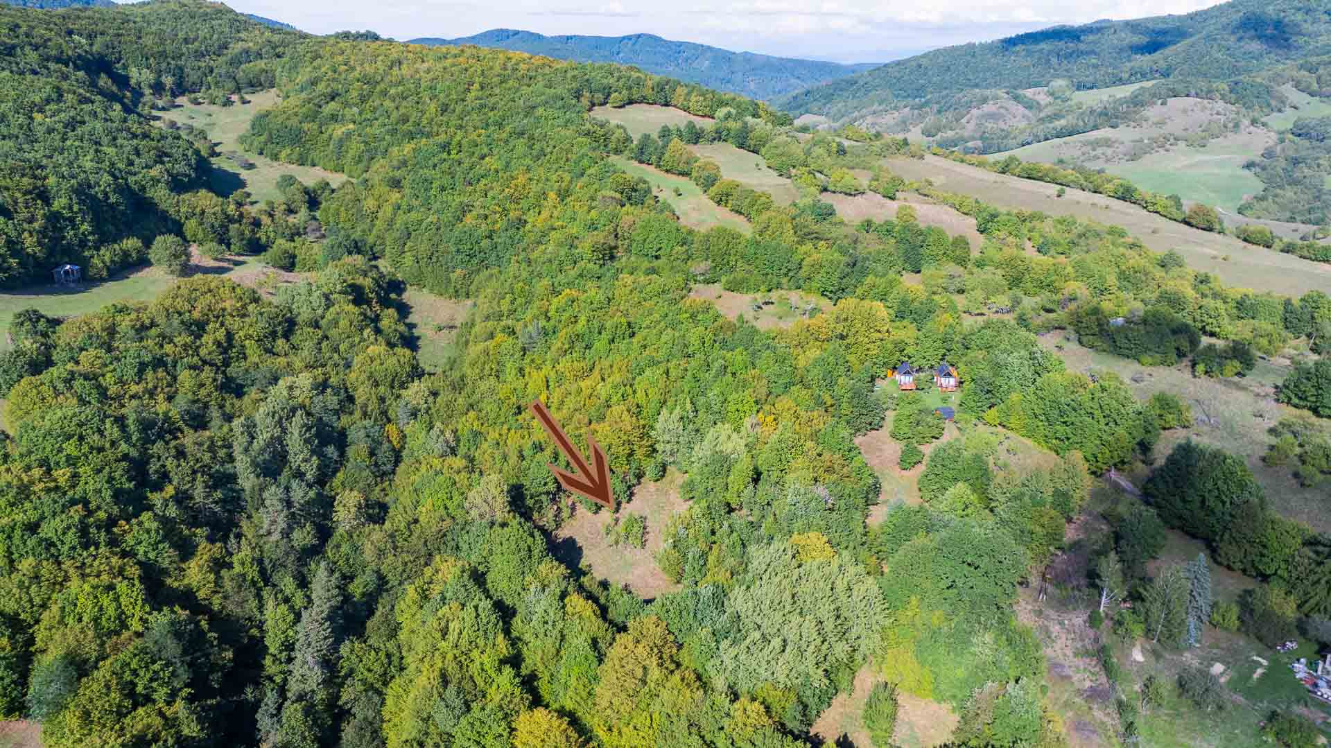 Pozemok s výhľadom na Kalváriu vhodný na výstavbu v intraviláne obce Banská Belá, na samote a obklopený prírodou 3947 m2