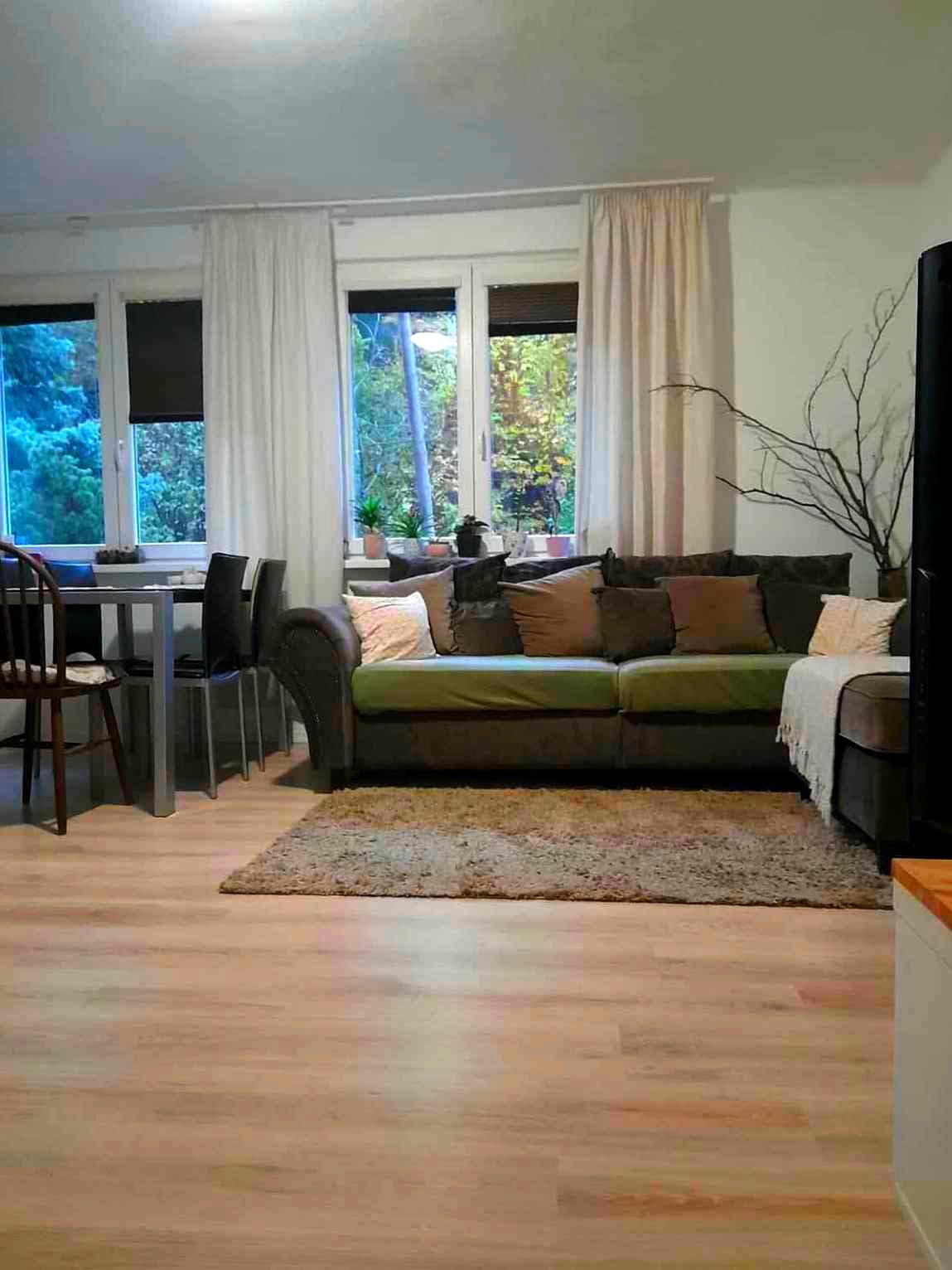 Kompletne zrekonštruovaný 2-izbový byt s komorou – pokojné bývanie pri Banskej Bystrici