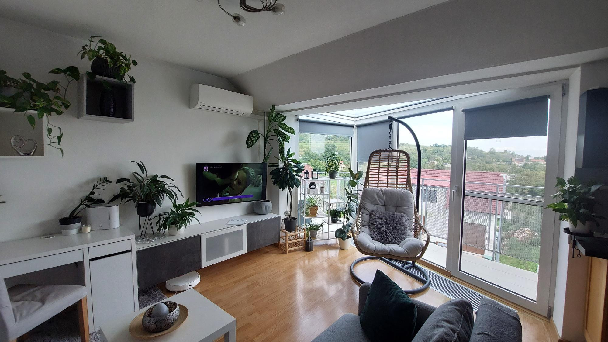 2 izbový  zariadený byt vo Svätom Jure len 14 km od Bratislavy