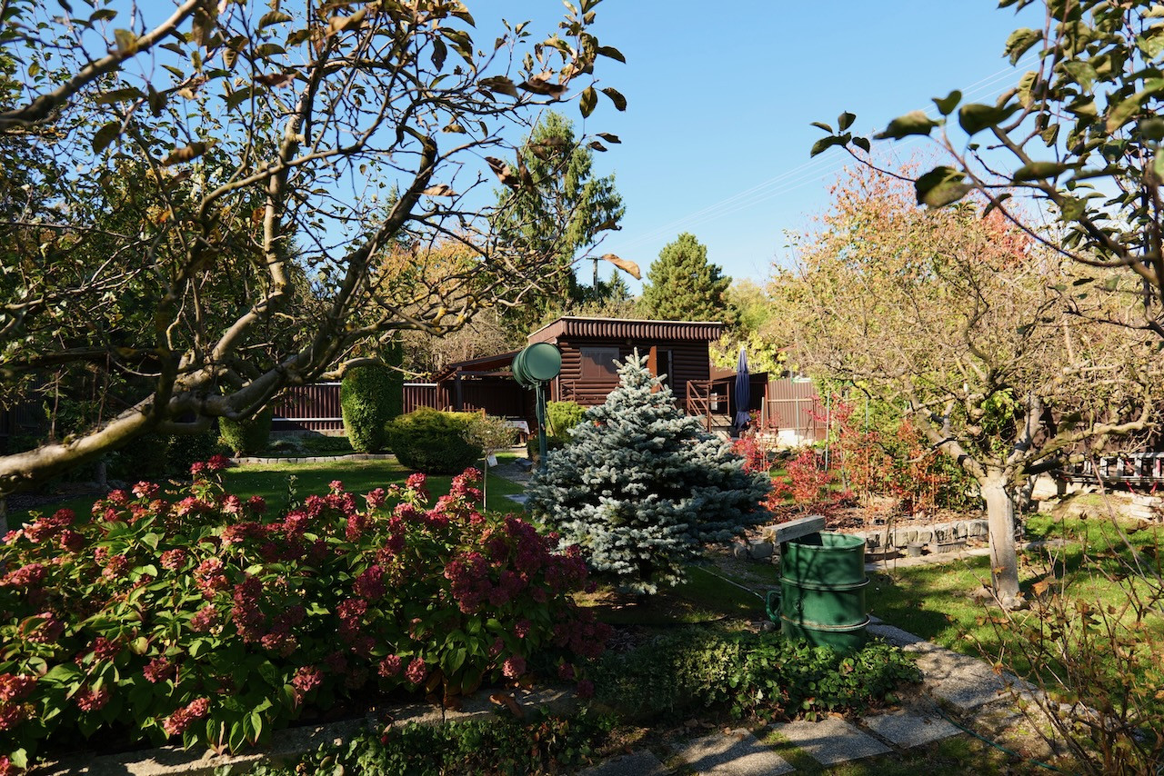 Stavebný pozemok 399 m² – tichá lokalita pri lese, Pekná cesta, Bratislava