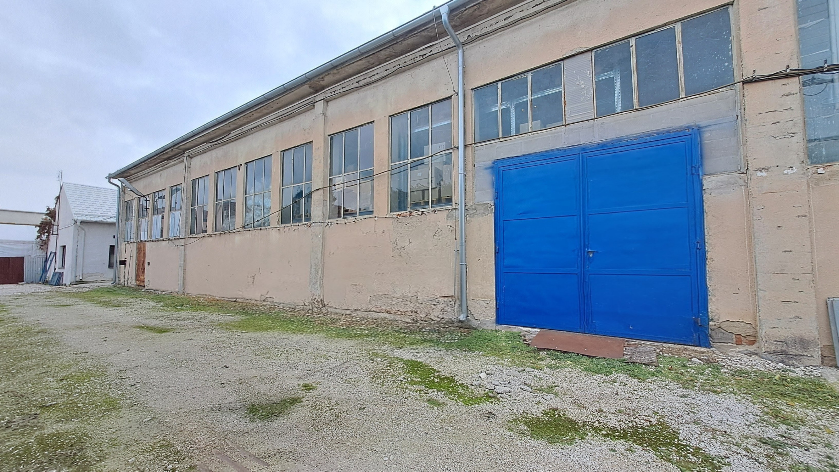 Prenájom skladové priestory od 114 m2, Hurbanova ulica, Piešťany