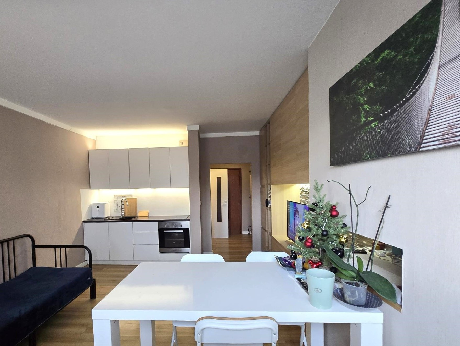 Predaj -  Garsónka po kompletnej rekonštrukcii - Strečnianska ul. Bratislava/Petržalka