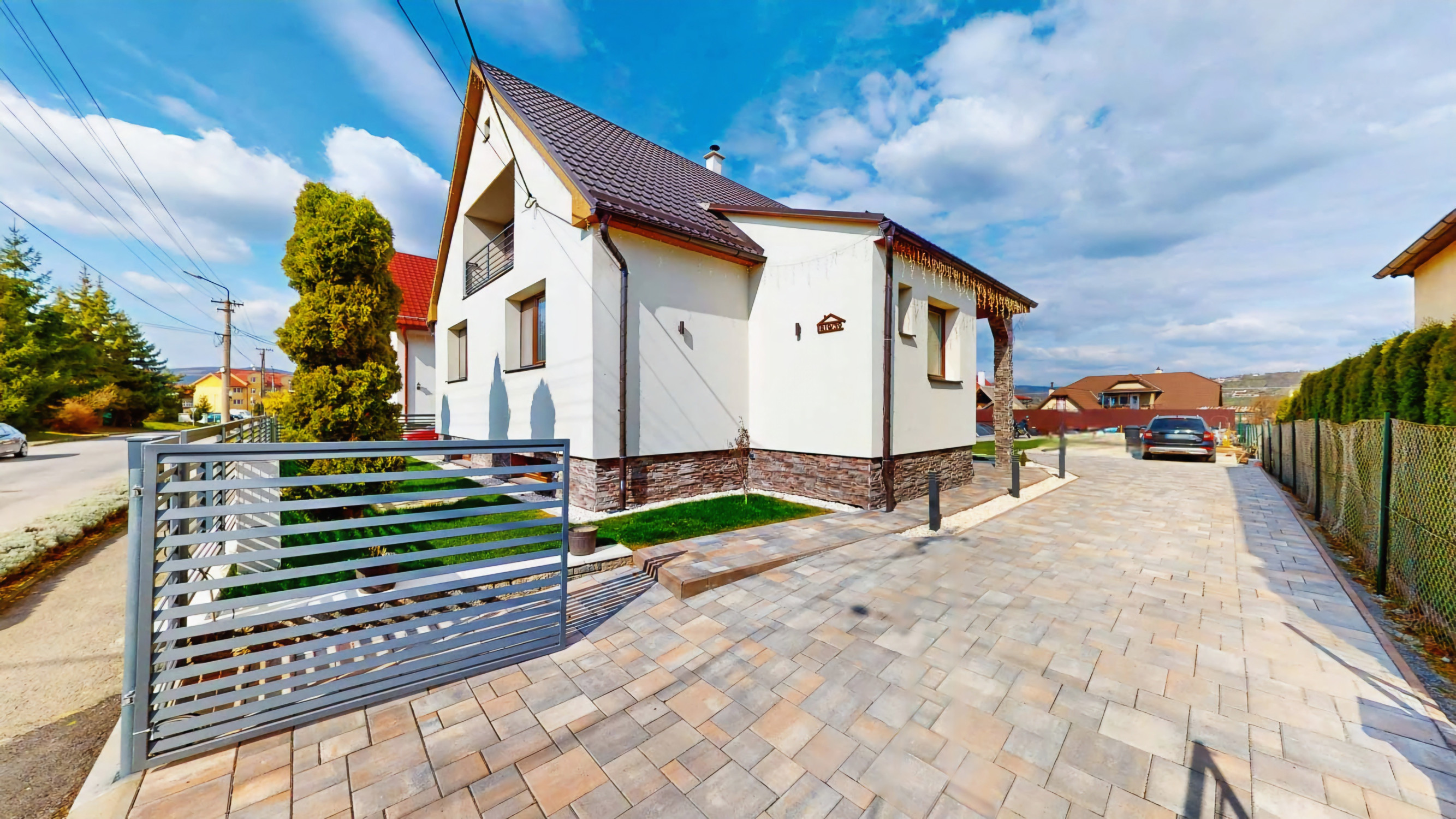 Váš súkromný wellness rezort v Krupine – Kompletne zrekonštruovaný nadštandardný rodinný dom s krytým bazénom a vlastným SPA