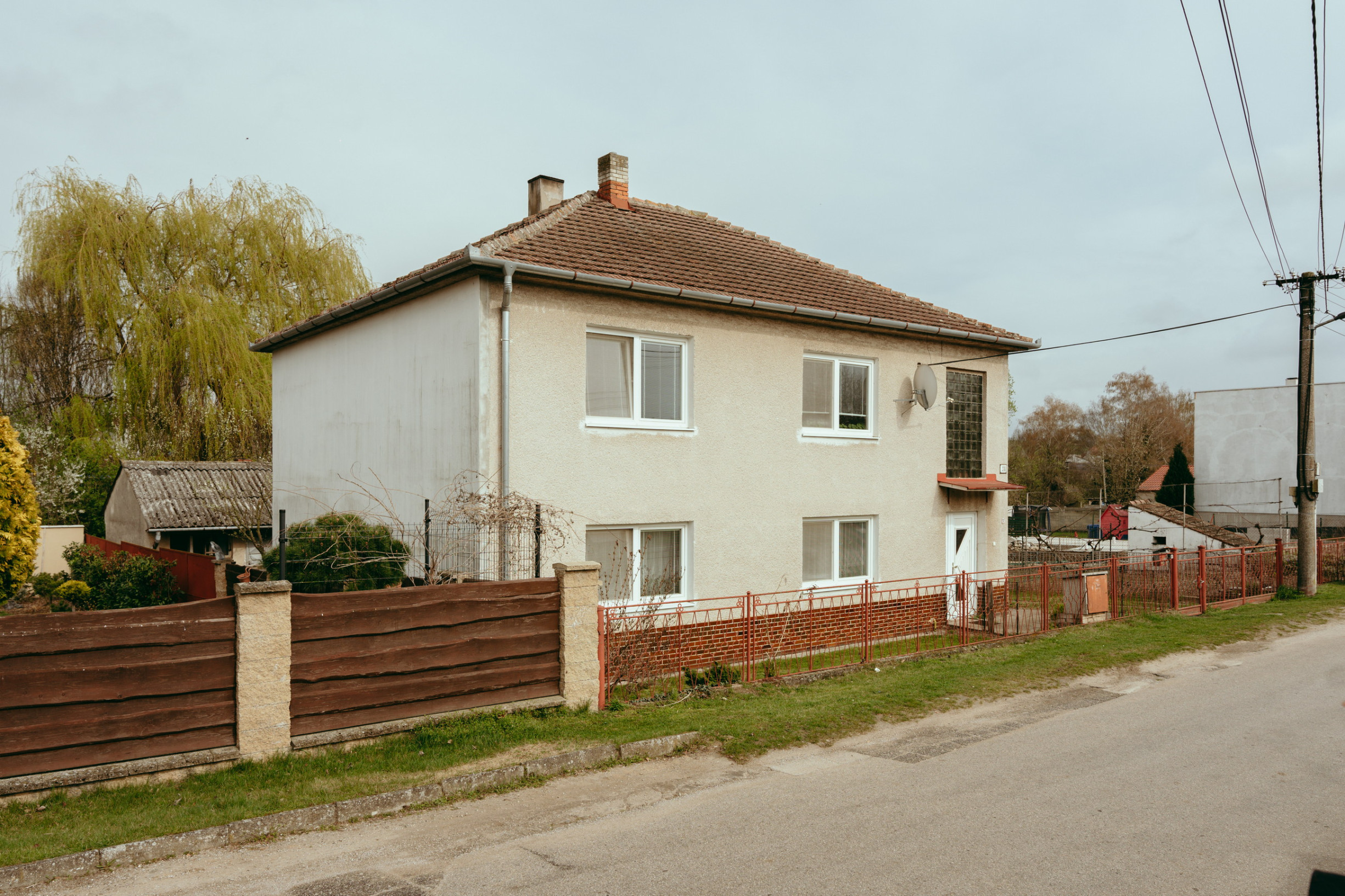 6i dvojgeneračný rodinný dom v obci Smolinské