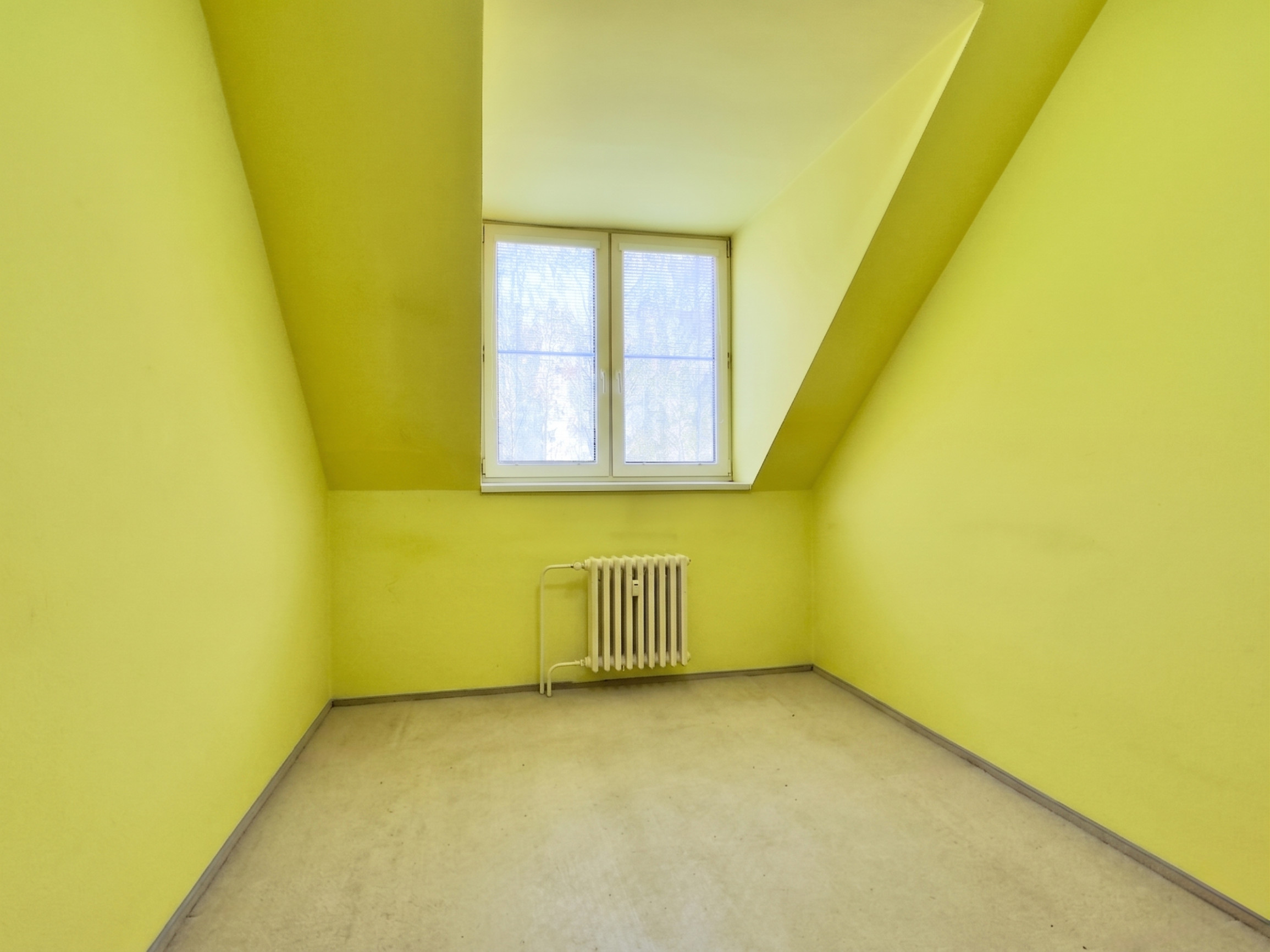 Praktický priestor na prenájom pre vaše podnikanie, 10 m2, Gen. L. Svobodu, Senica