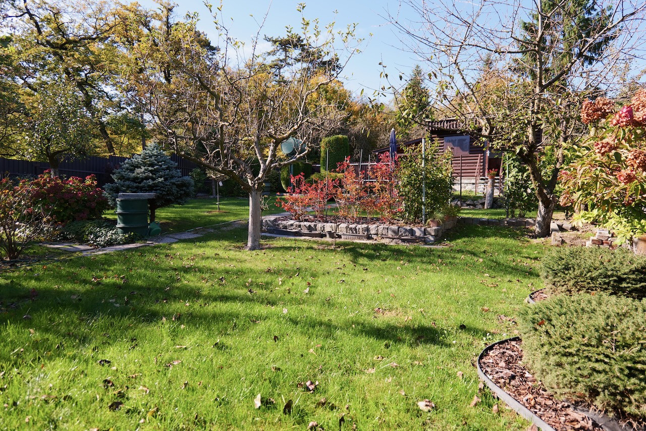 Váš kúsok prírody - 399 m² pozemok pri lese na Peknej ceste