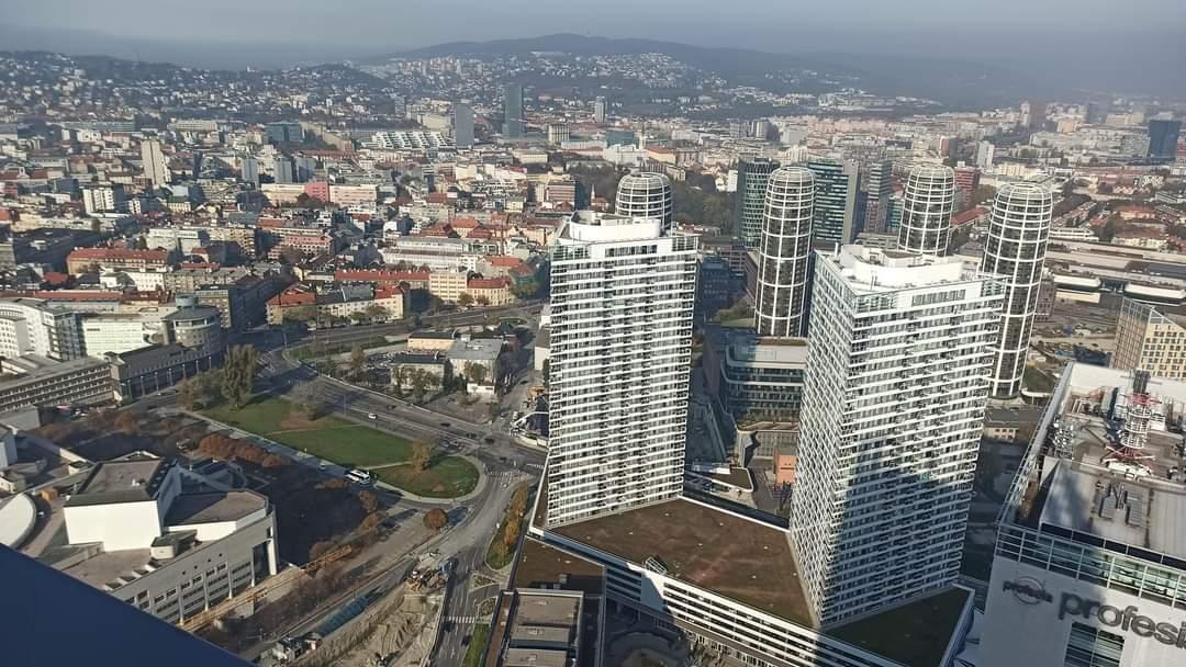 Dopyt: Hľadáme reštauráciu na prenájom - Bratislava I, IV, V