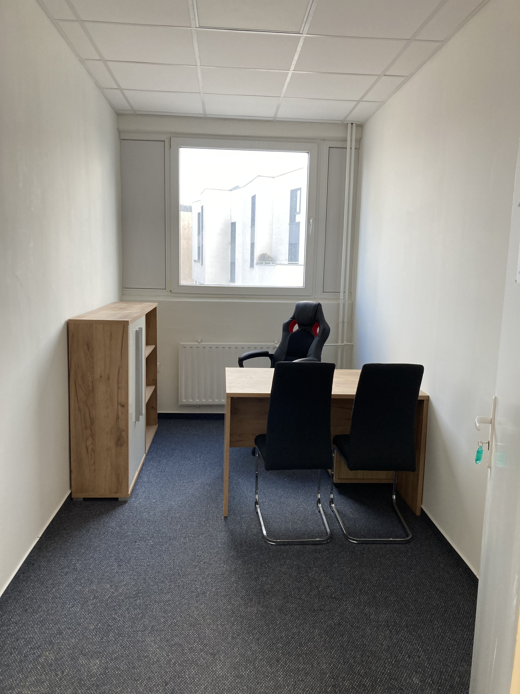 Prenájom klimatizovaná kancelária 11 m2, ul. Polianky, BA IV., Dúbravka