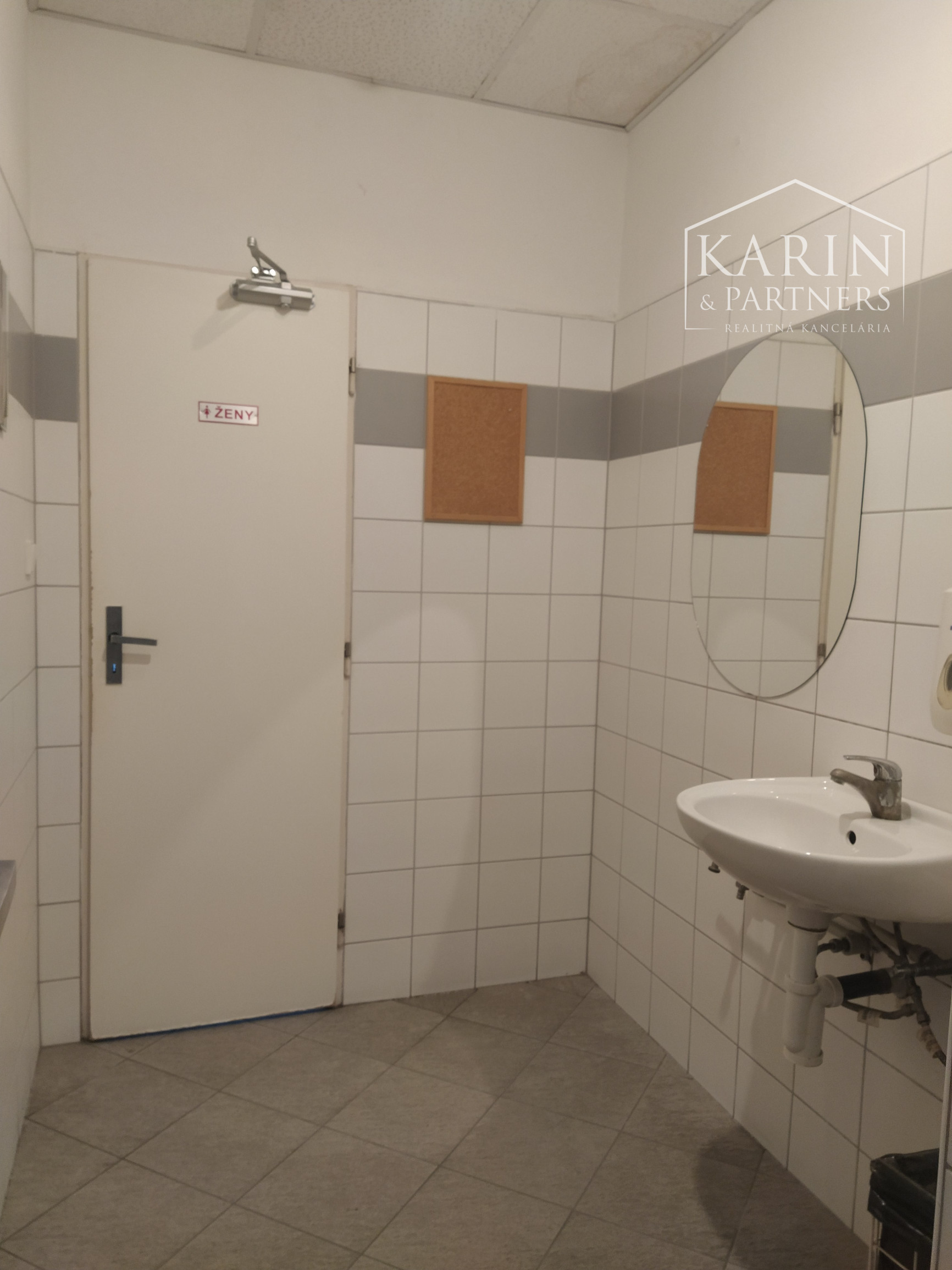 Prenájom 2 viacúčelové miestnosti 24 m2 s parkovaním, Agátová ul., Dúbravka, BA IV.