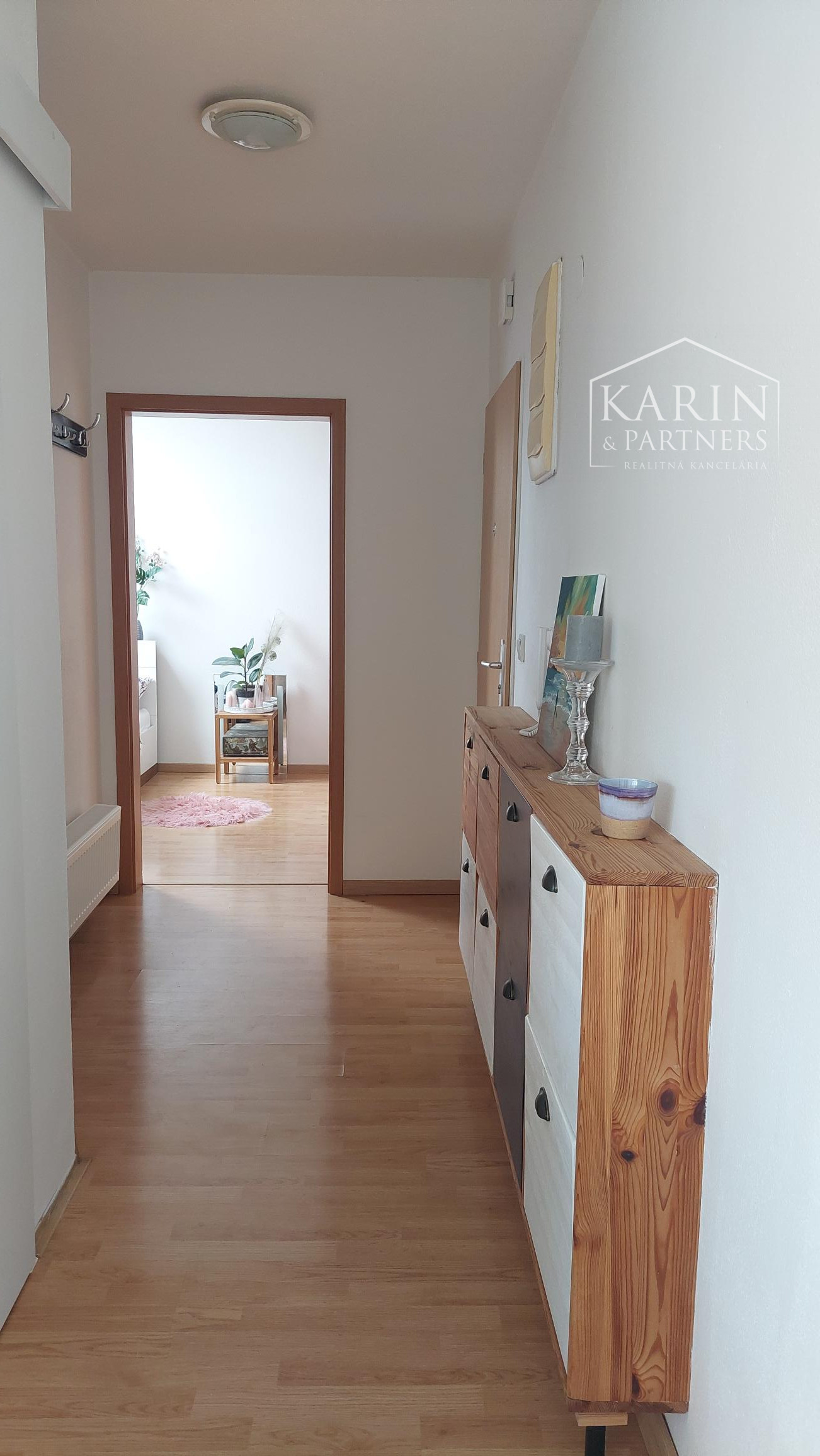 2 izbový  zariadený byt vo Svätom Jure len 14 km od Bratislavy