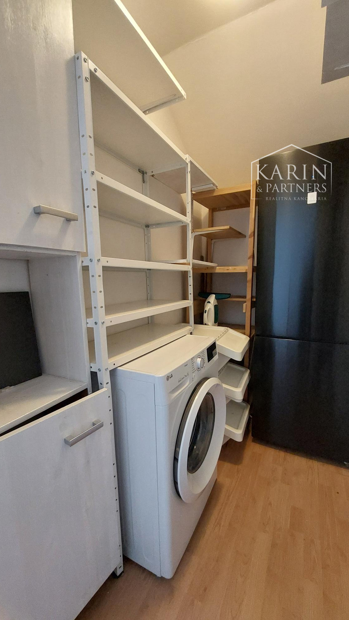 2 izbový  zariadený byt vo Svätom Jure len 14 km od Bratislavy