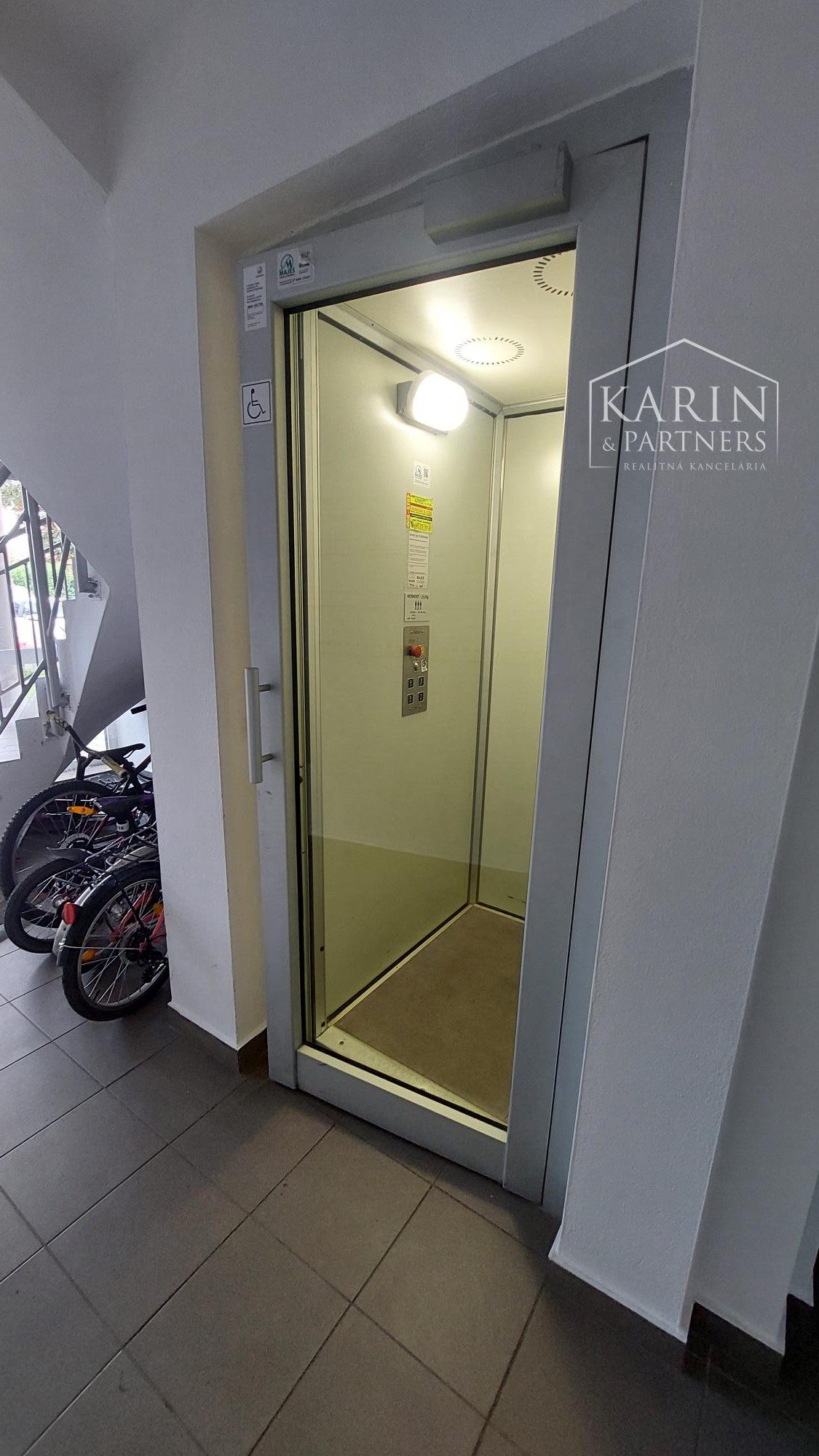 2 izbový  zariadený byt vo Svätom Jure len 14 km od Bratislavy