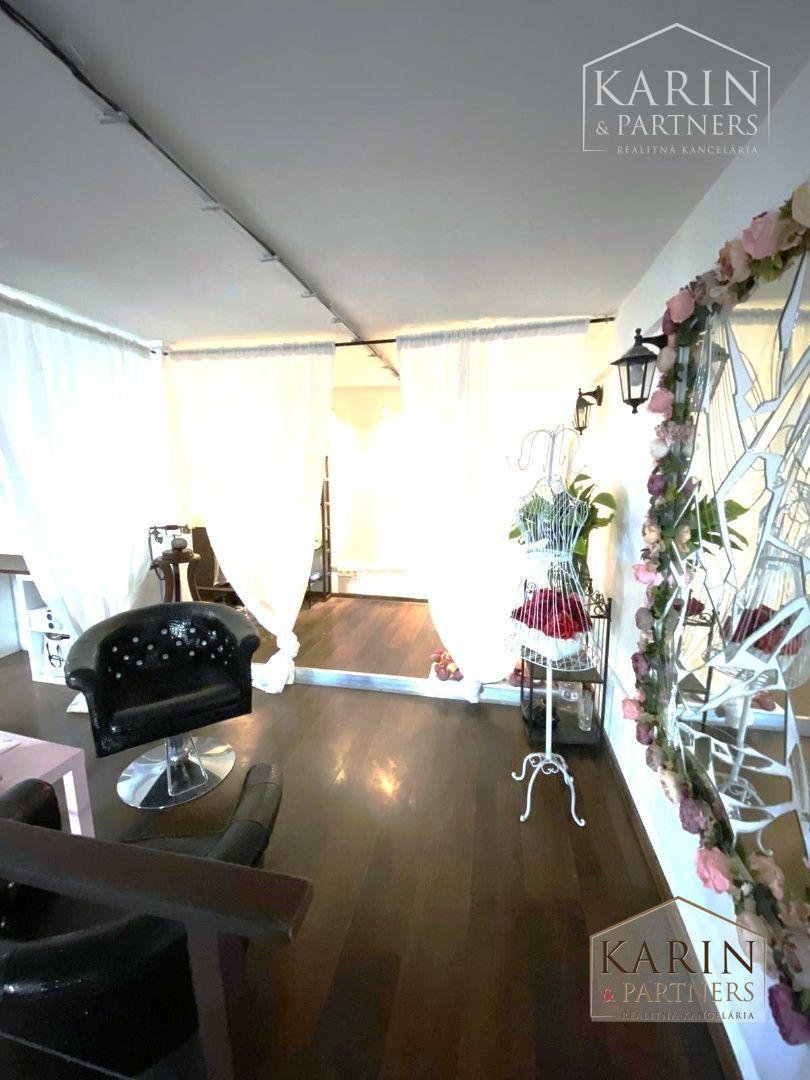 Prenájom / odstúpenie – ateliér / salón krásy s bývaním, Ružinov (BA II)
