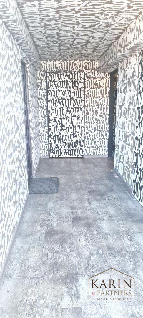 Prenájom / odstúpenie – ateliér / salón krásy s bývaním, Ružinov (BA II)